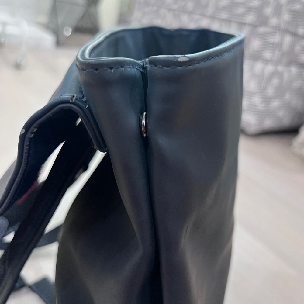 Hunter x Target Limited Edition Navy Water Repellent Backpack - Picture 10 of 12